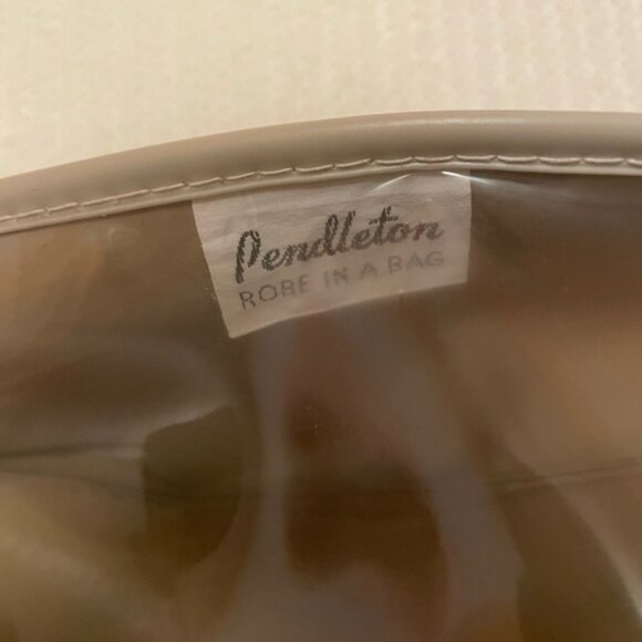 NEW Vintage Pendleton Wool Blanket Milwaukie Oregon HS Robe-in-bag NOS Throw - Picture 6 of 7